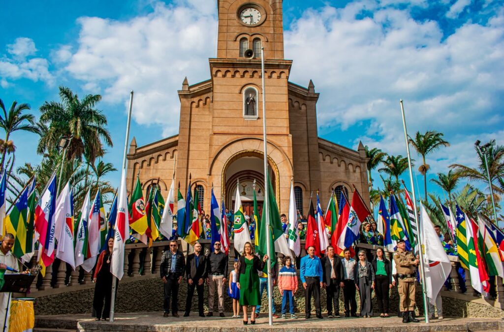 Inconfidentes presta homenagem aos 200 anos da Independência do Brasil
