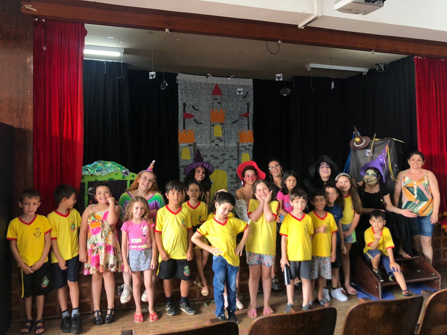 ESCOLAS MUNICIPAIS PROMOVEM SEMANA DA CRIANÇA