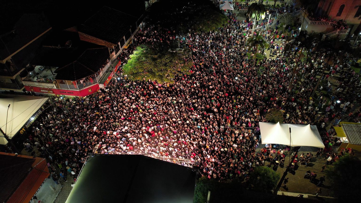 Aniversário de Inconfidentes reúne cerca de 19 mil pessoas durante dois dias de festa