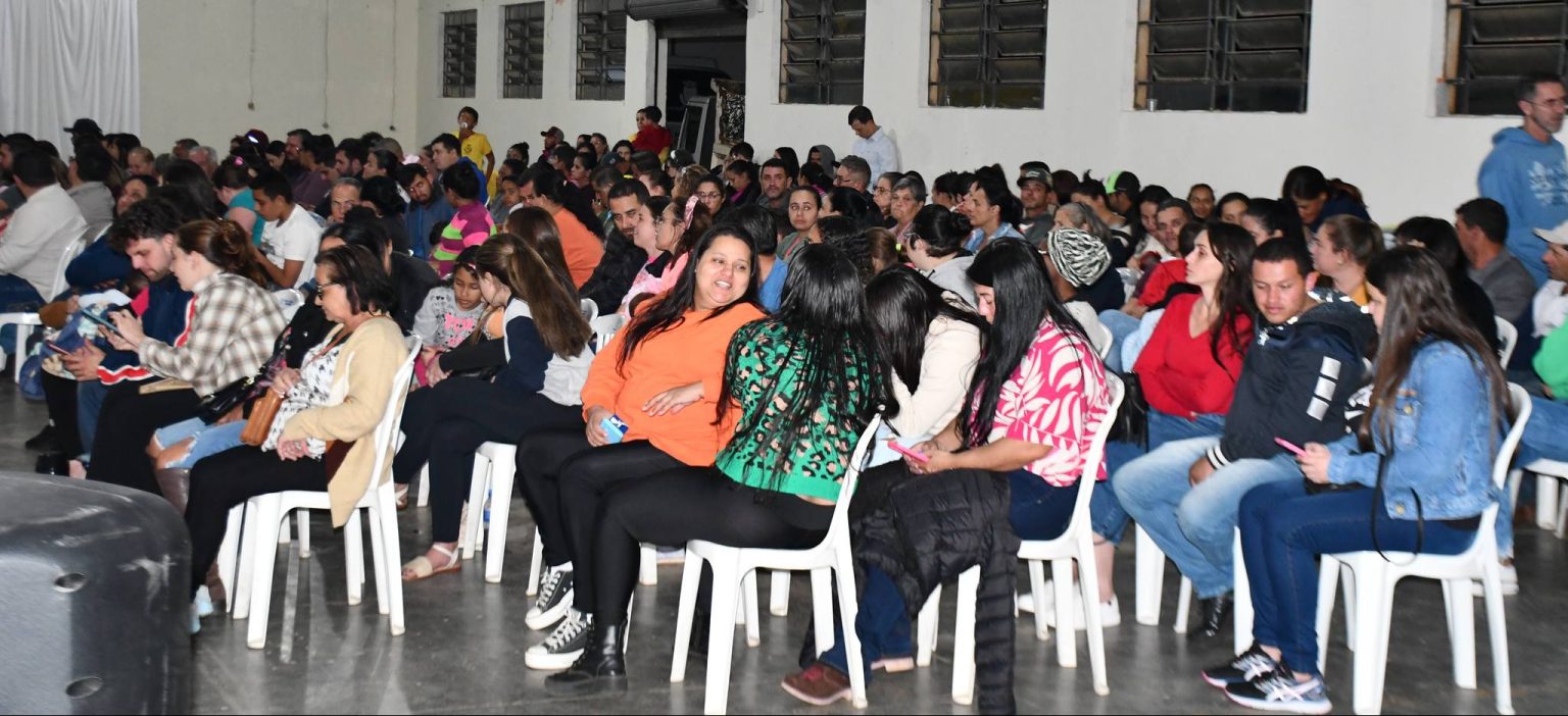 O SONHO DA CASA PRÓPRIA EM INCONFIDENTES