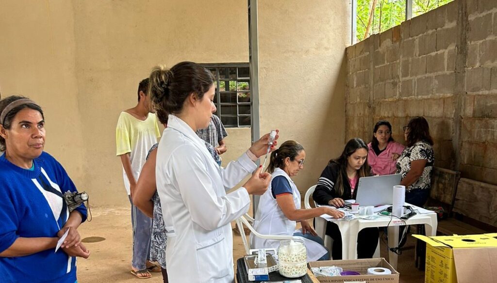 INCONFIDENTES INICIA CAMPANHA DE MULTIVACINAÇÃO E CONTRA A FEBRE AMARELA NAS ZONAS RURAIS